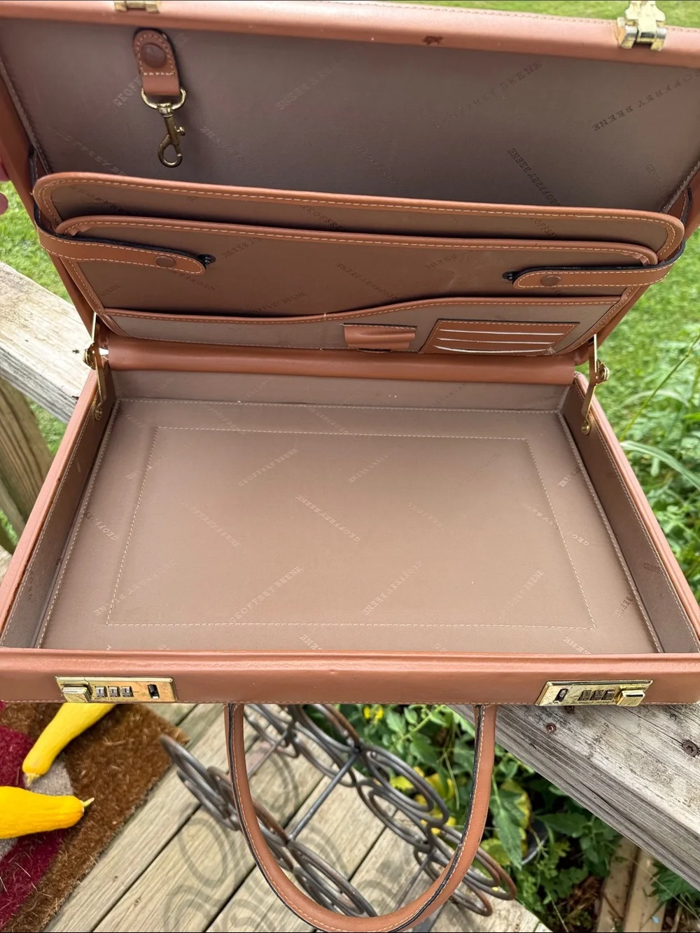 Vintage Geoffrey Beene leather briefcase in tan locks